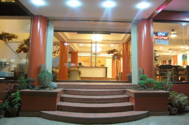 Hôtel Ilocos Rosewell Extérieur photo
