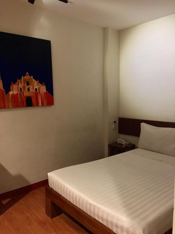Hôtel Ilocos Rosewell Chambre photo