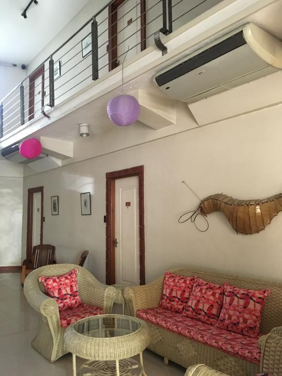 Hôtel Ilocos Rosewell Extérieur photo